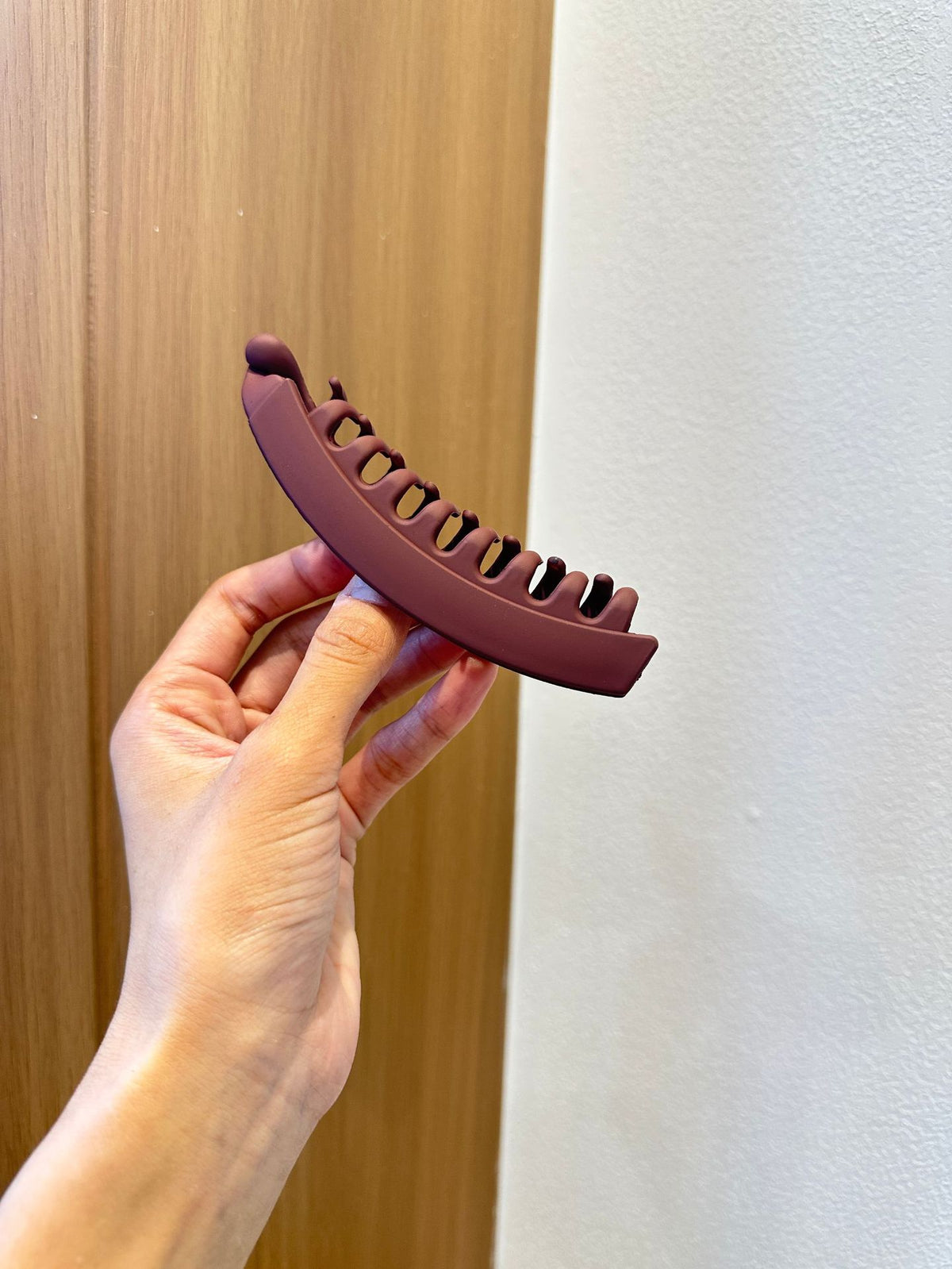Elegant Vertical Banana Hair Clip